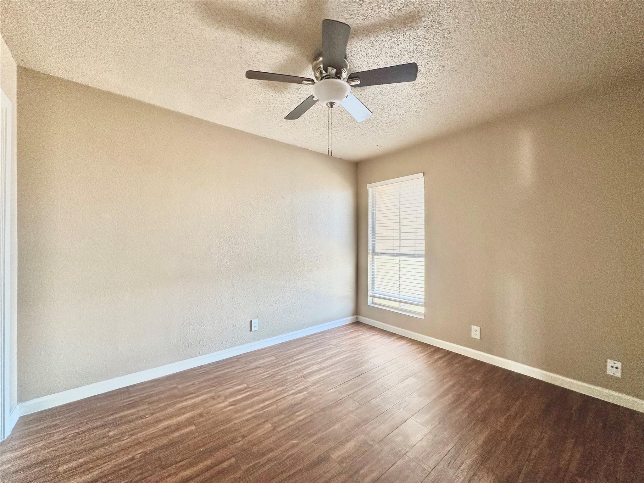 209 E Noton St # 106, Pflugerville, TX 78660