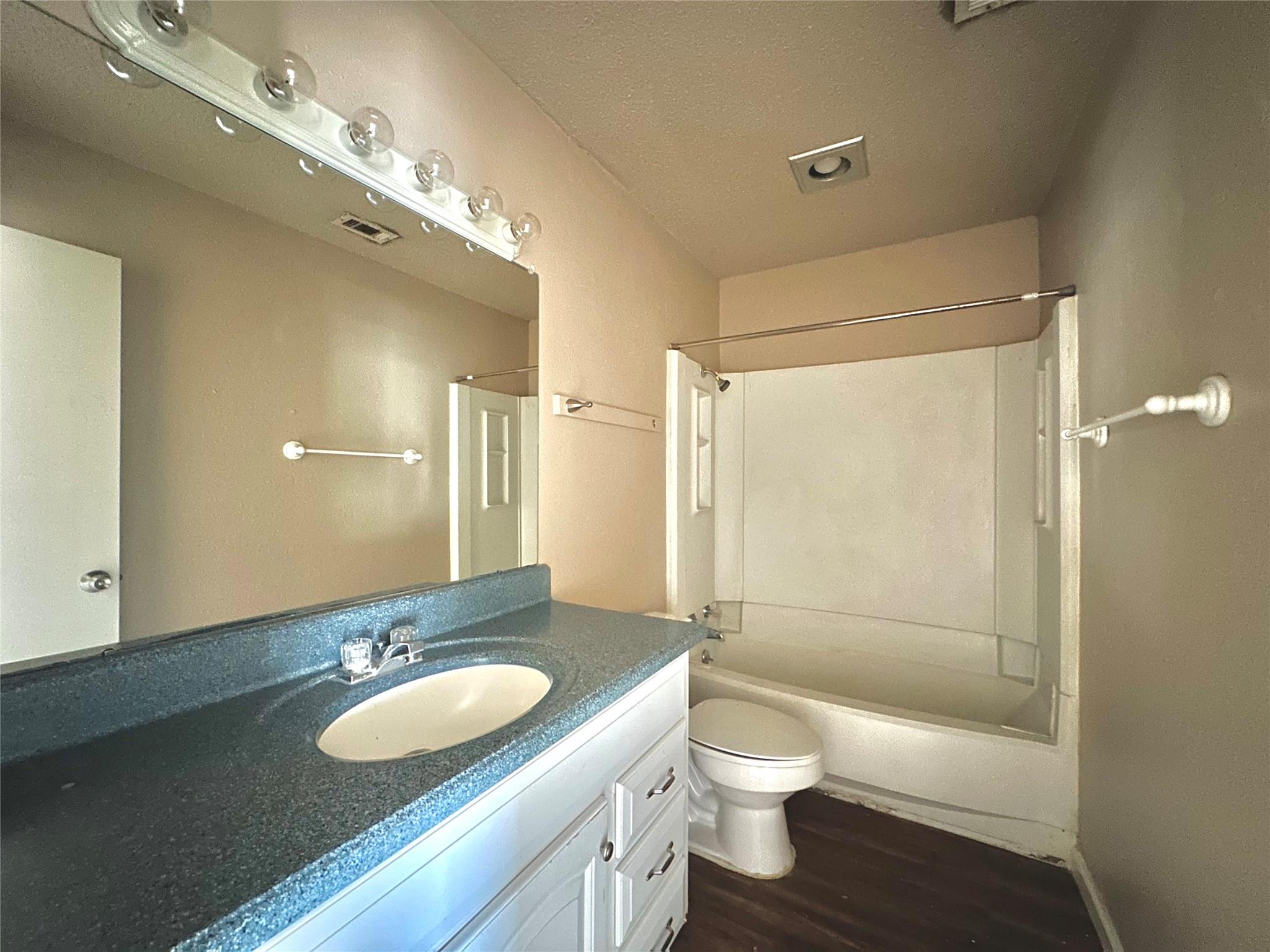 209 E Noton St # 106, Pflugerville, TX 78660