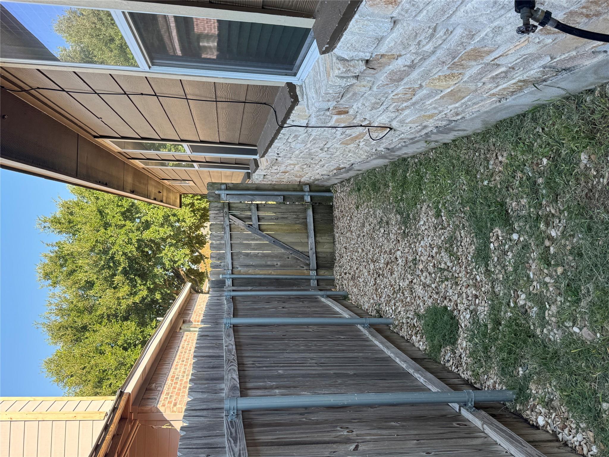 204 Wilderness Trl, Elgin, TX 78621