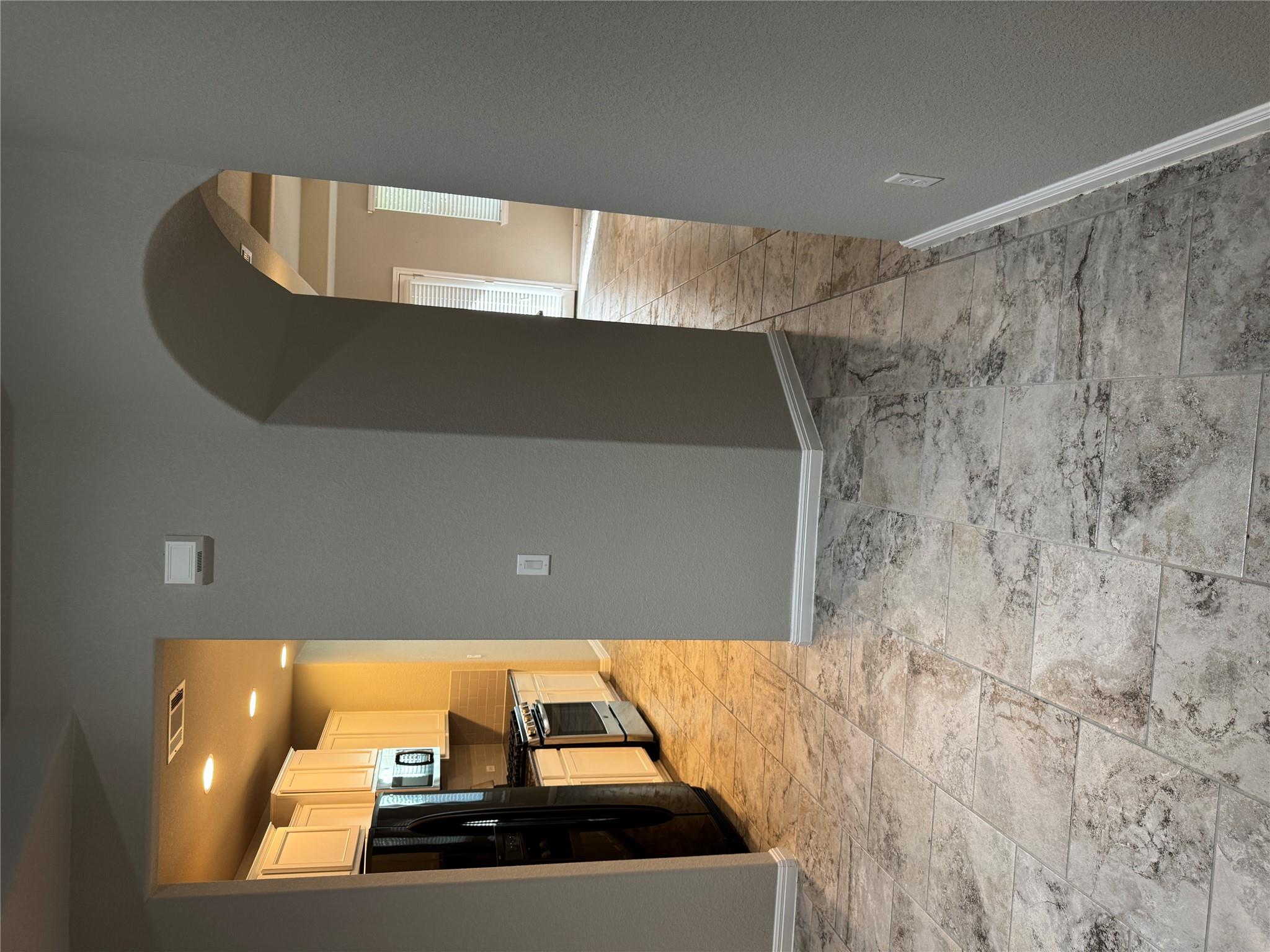 204 Wilderness Trl, Elgin, TX 78621