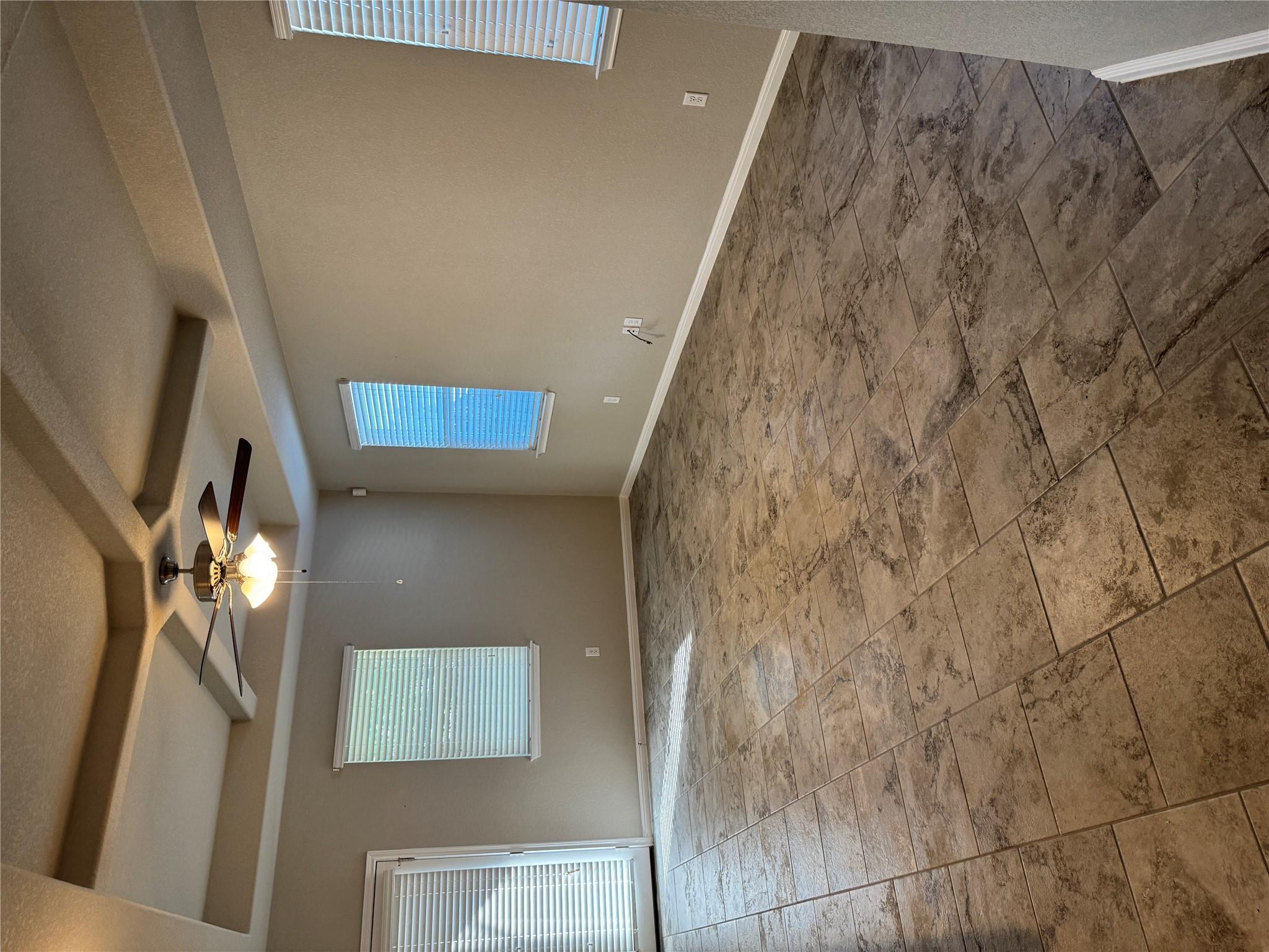 204 Wilderness Trl, Elgin, TX 78621