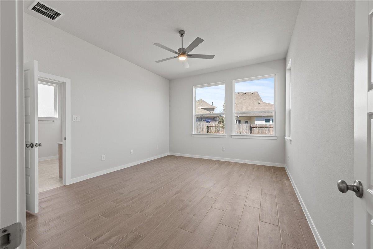 130 Paul Pena Dr, San Marcos, TX 78666