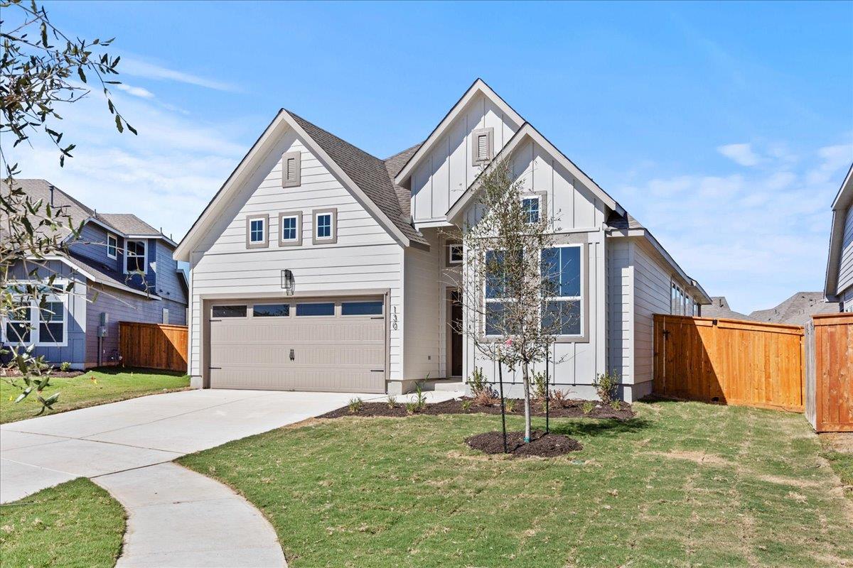 130 Paul Pena Dr, San Marcos, TX 78666