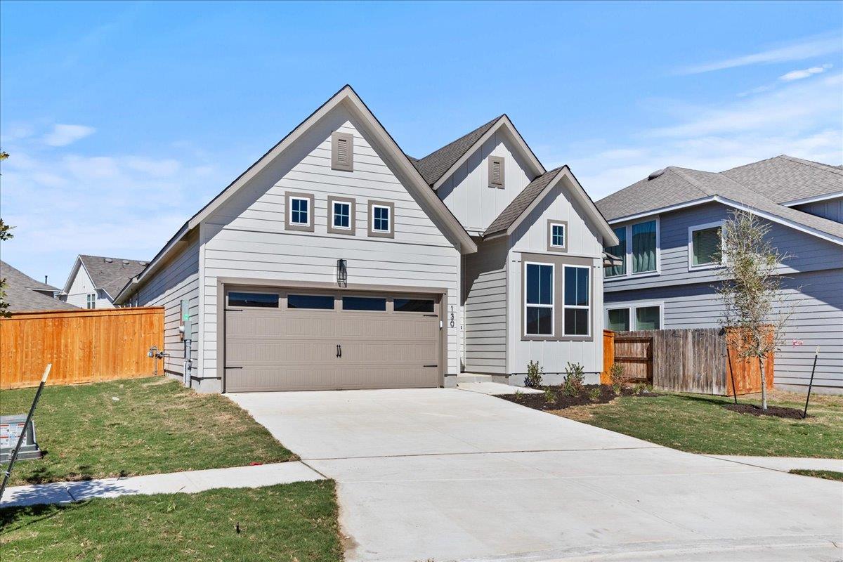 130 Paul Pena Dr, San Marcos, TX 78666