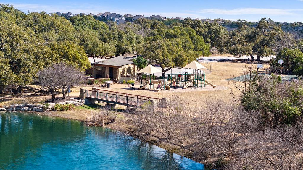 569 Stone River Dr, Austin, TX 78737