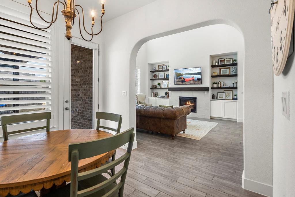 569 Stone River Dr, Austin, TX 78737