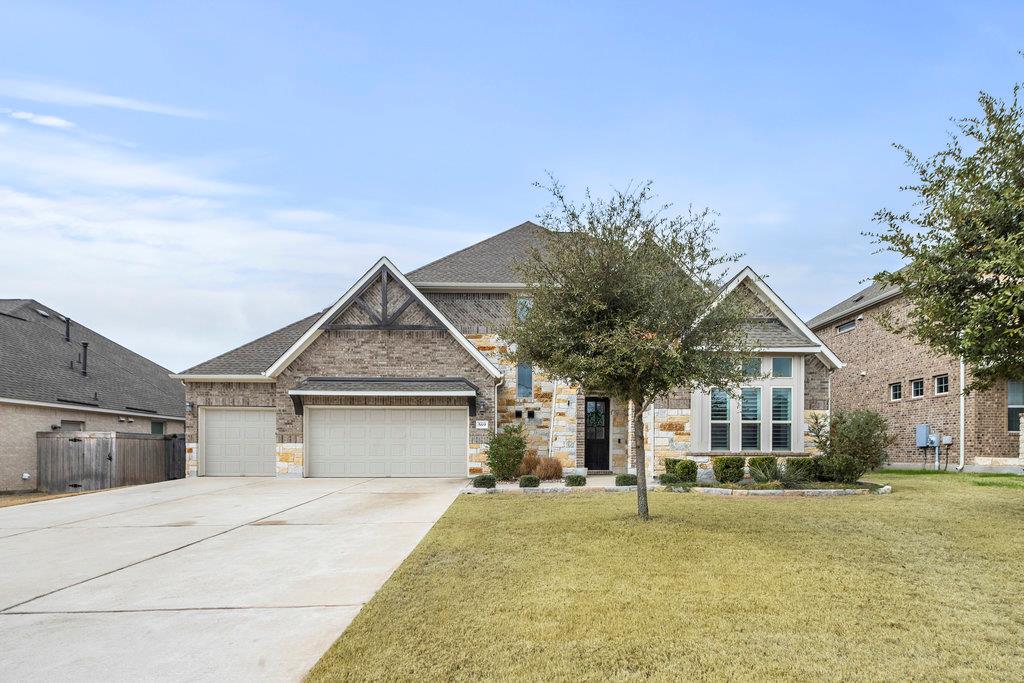 569 Stone River Dr, Austin, TX 78737