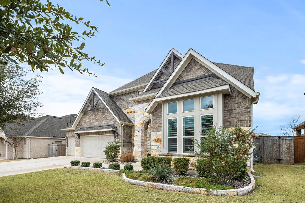 569 Stone River Dr, Austin, TX 78737