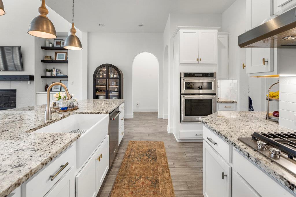 569 Stone River Dr, Austin, TX 78737