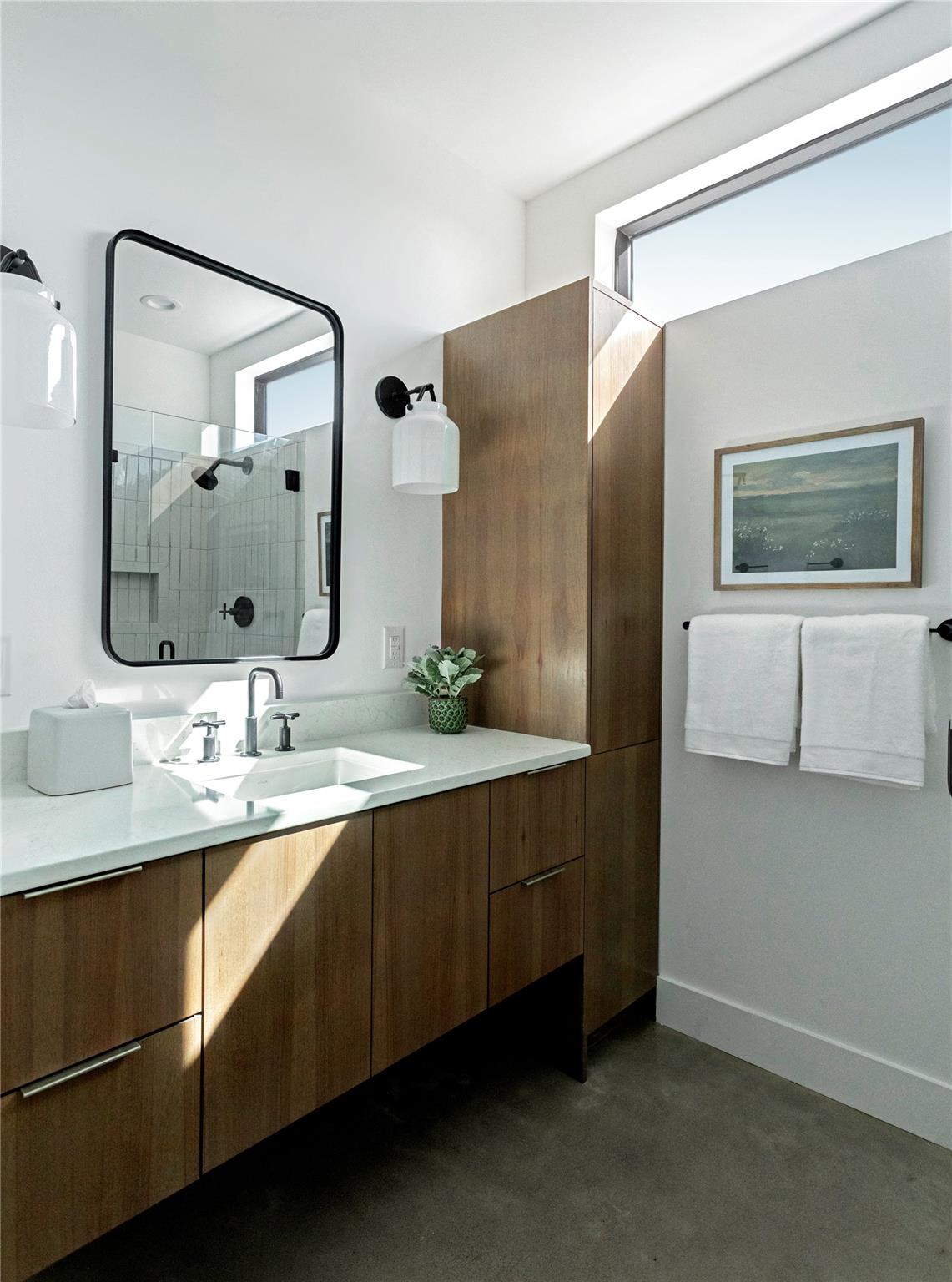 9361 W Us Highway 290 # 106, Hye, TX 78635