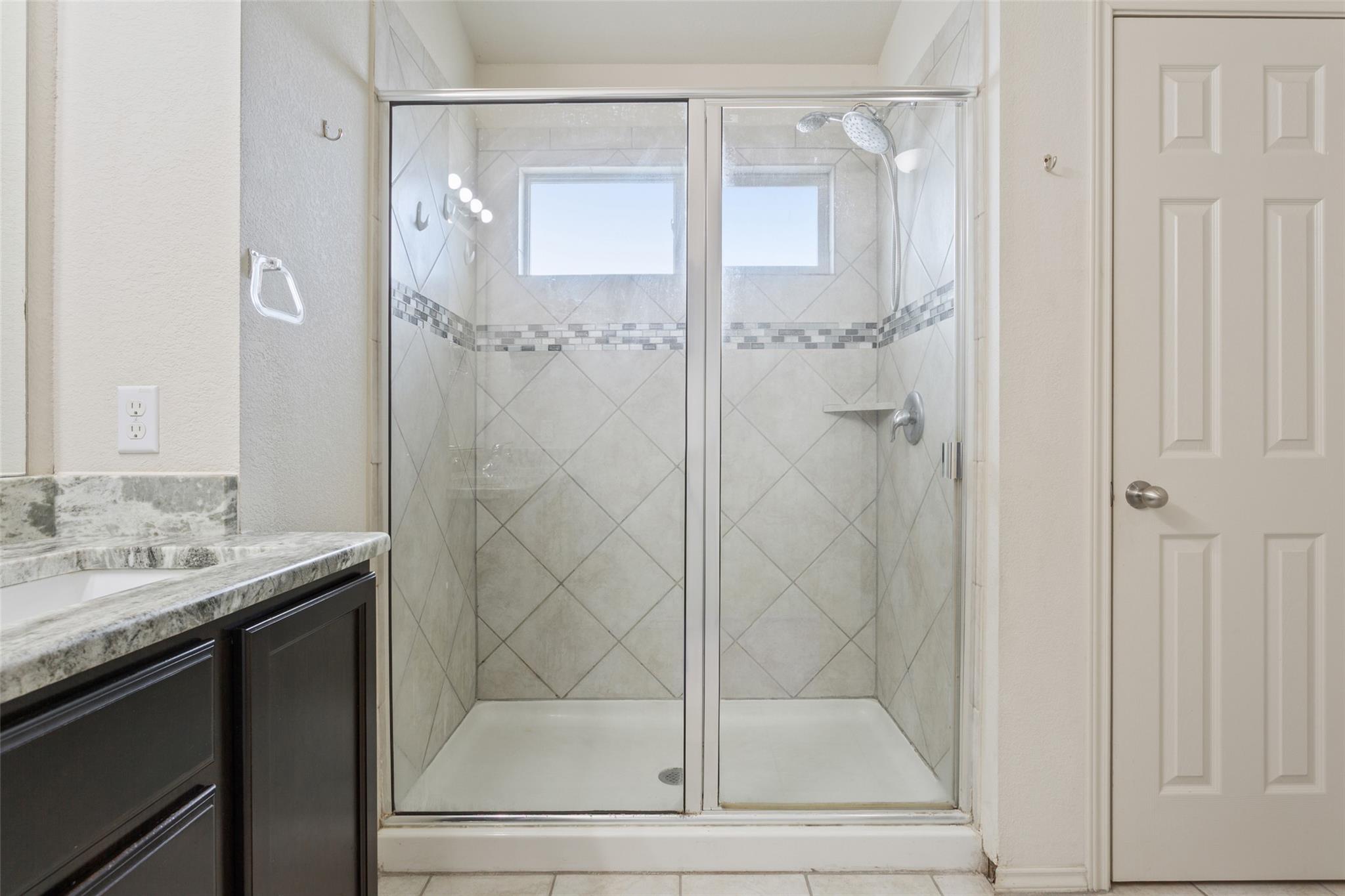 231 Druse Ln, Jarrell, TX 76537