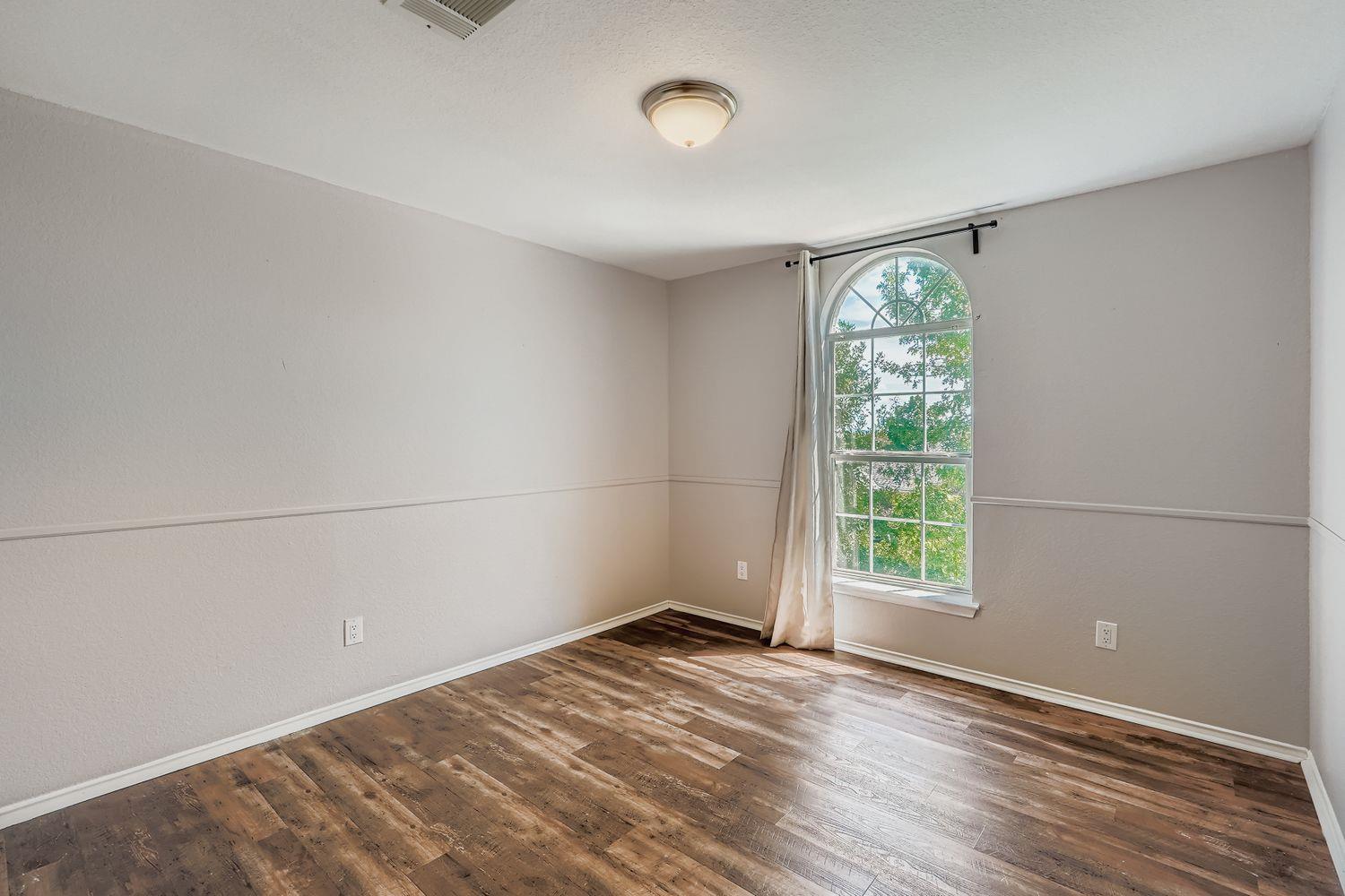 1420 Quicksilver Cir, Round Rock, TX 78665