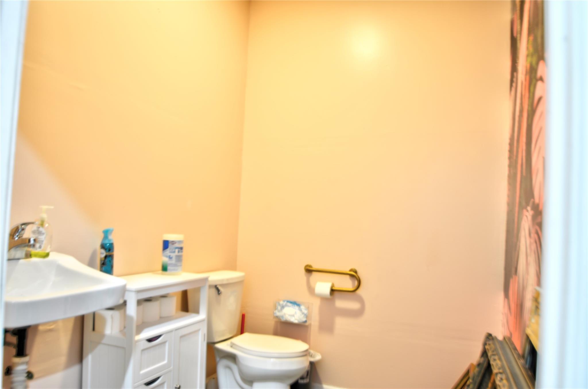 512 Jefferson St, Kerrville, TX 78028