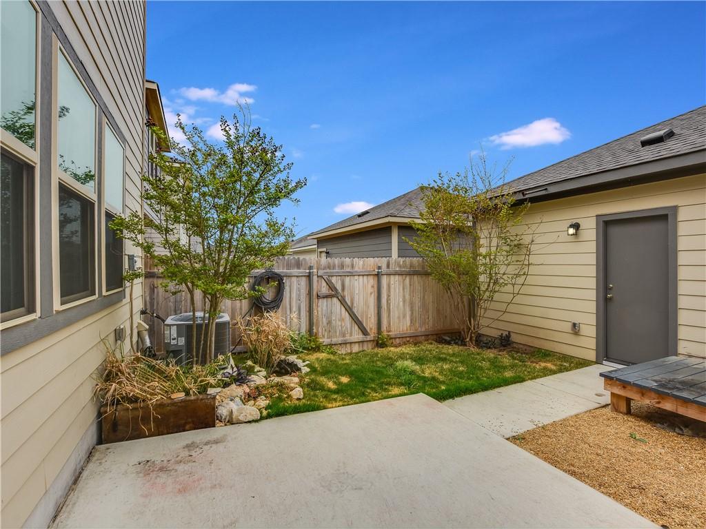 1756 Yaupon Grove Ln, Leander, TX 78641