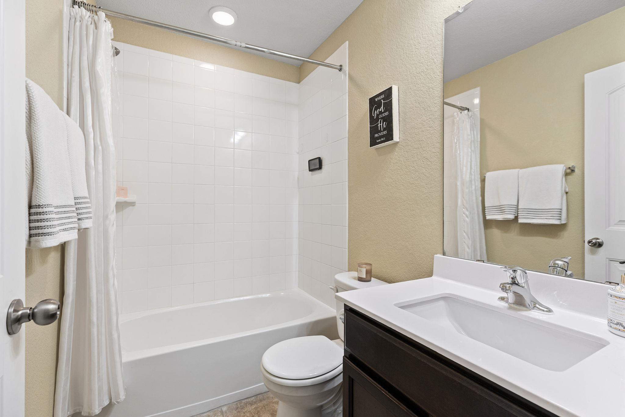 109 Plata Ln, Jarrell, TX 76537