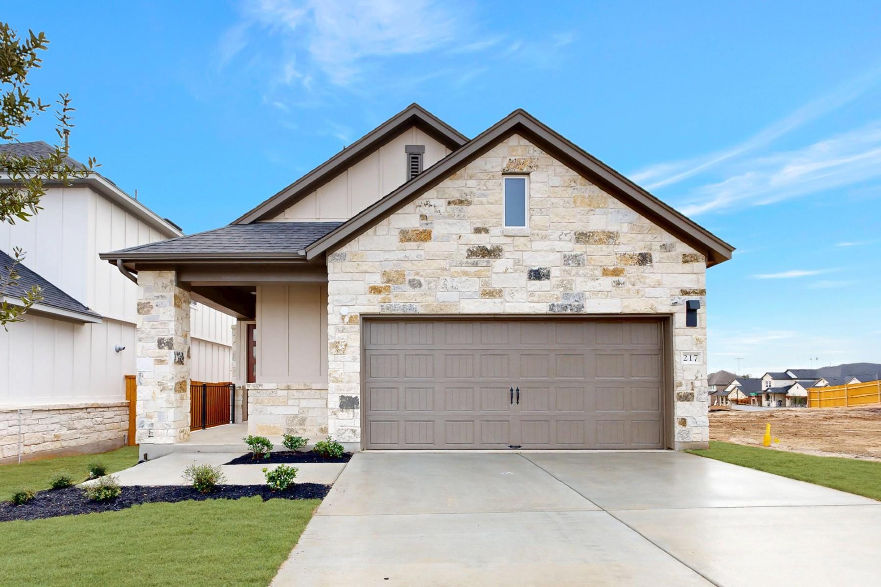 217 Grayson Elm Pass, Dripping Springs, TX 78620