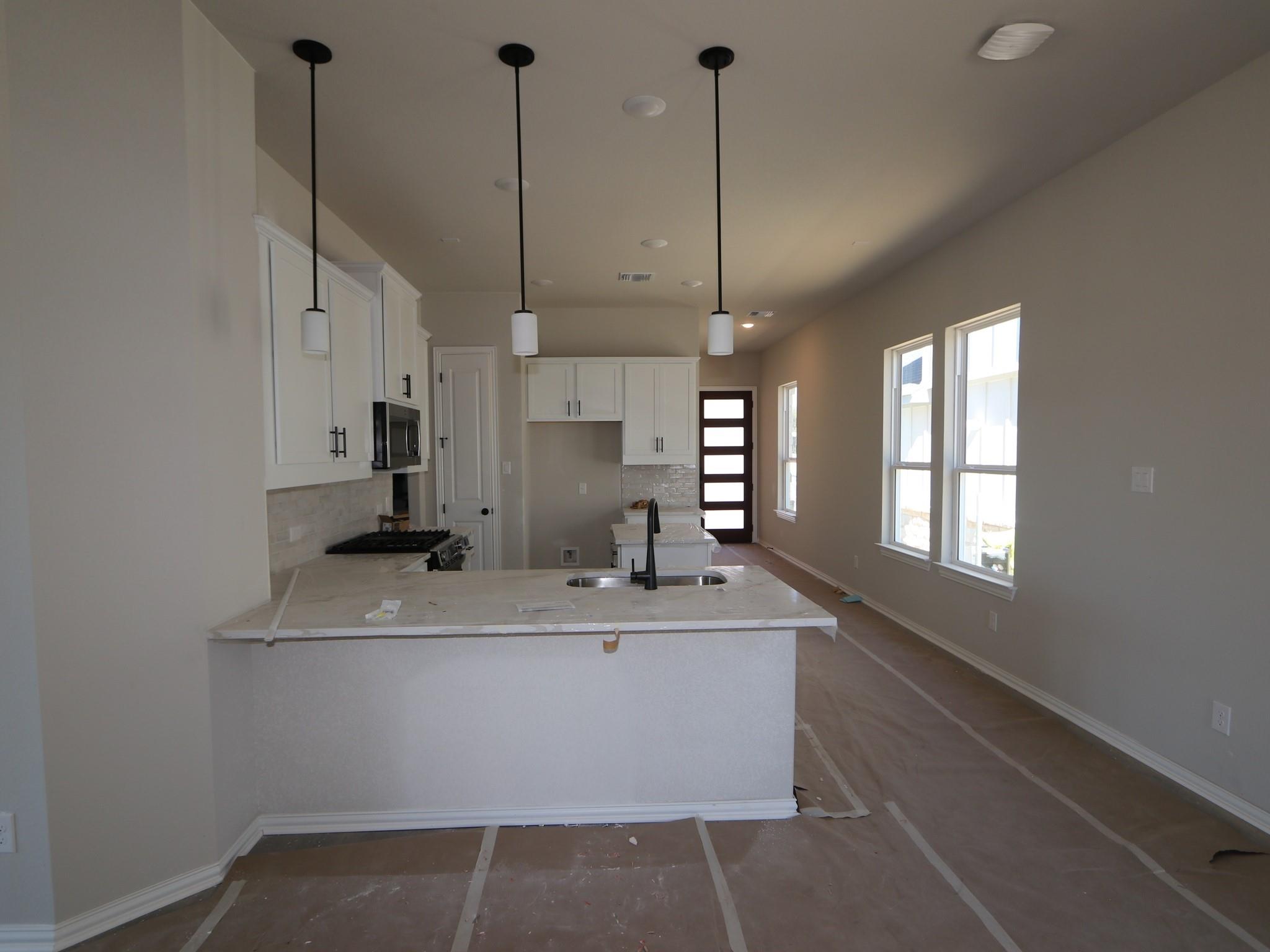 217 Grayson Elm Pass, Dripping Springs, TX 78620