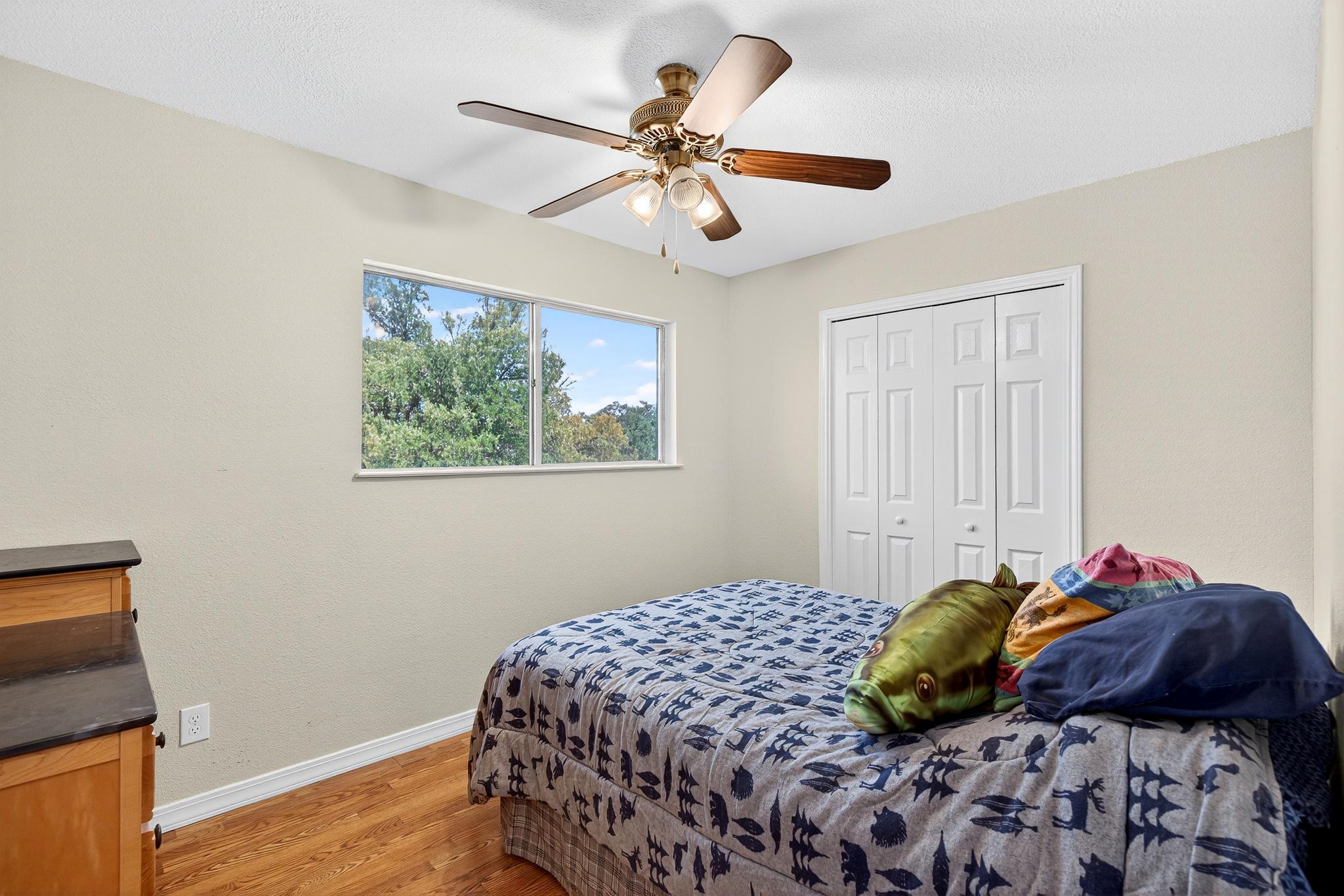 136 Lakeshore Dr, Horseshoe Bay, TX 78657