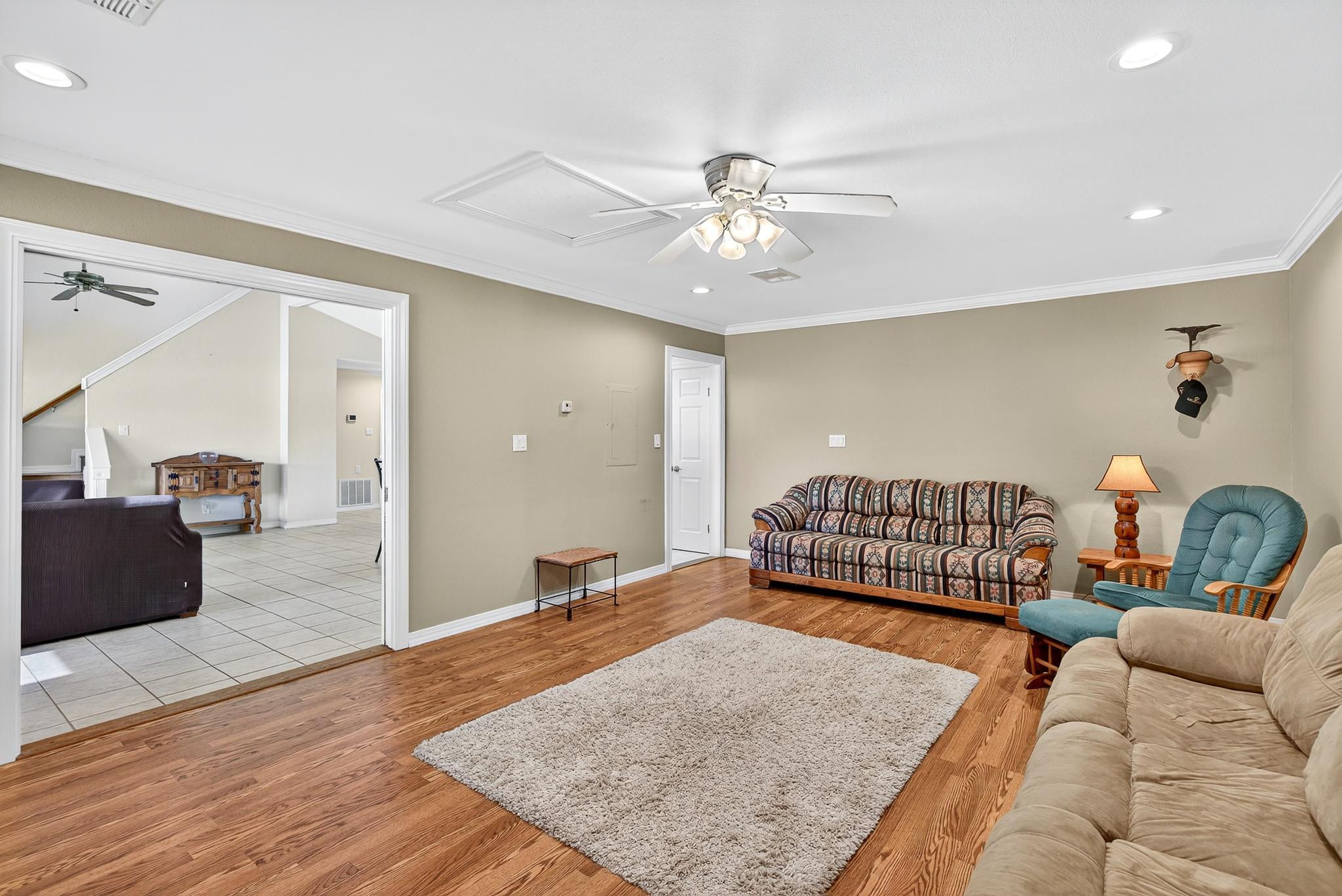 136 Lakeshore Dr, Horseshoe Bay, TX 78657