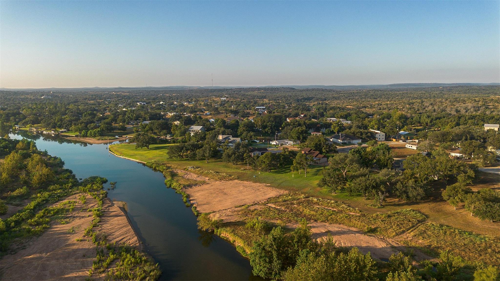 136 Lakeshore Dr, Horseshoe Bay, TX 78657