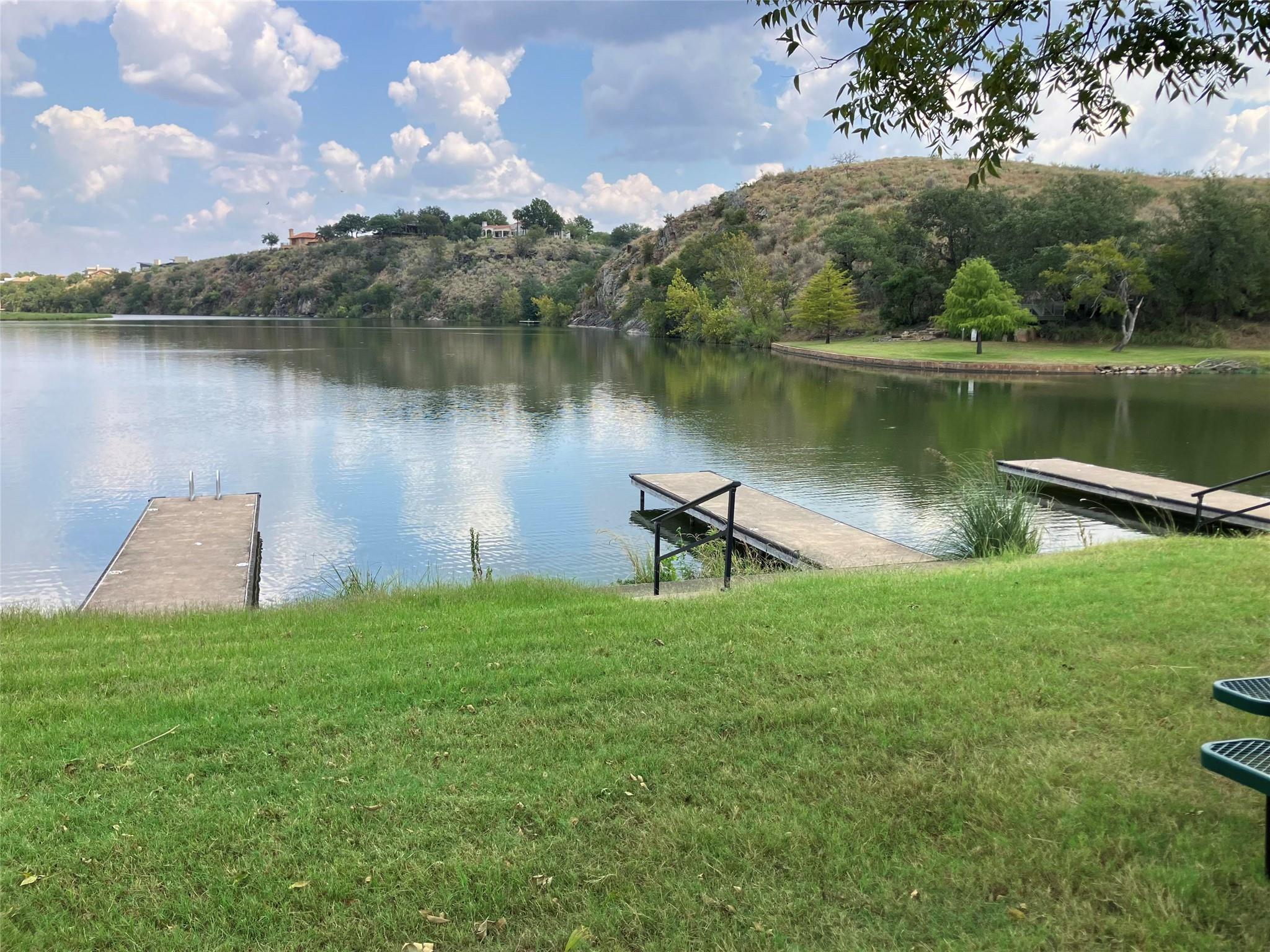 136 Lakeshore Dr, Horseshoe Bay, TX 78657