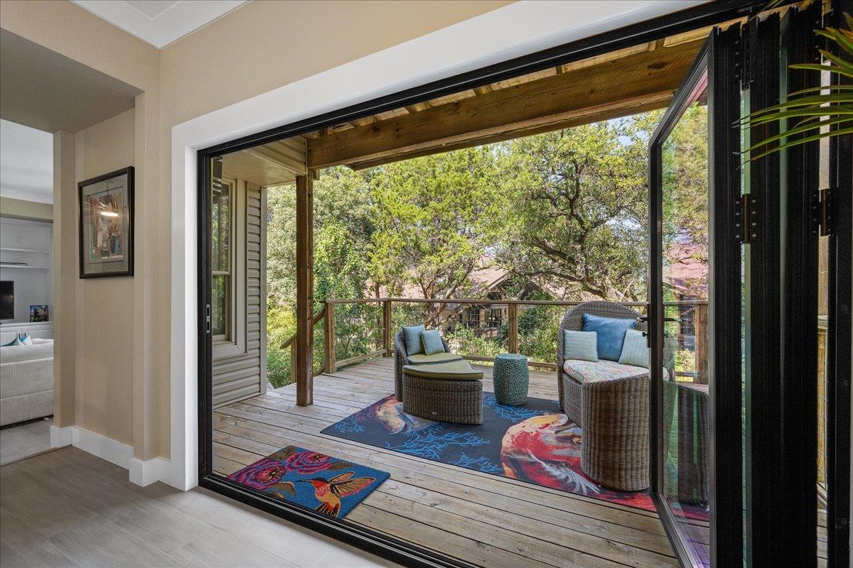 105 Rupen Dr, Lakeway, TX 78734