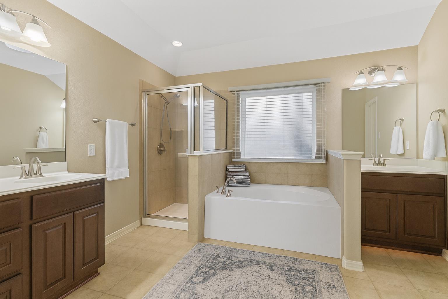 2410 Sweetwater Ln, Cedar Park, TX 78613