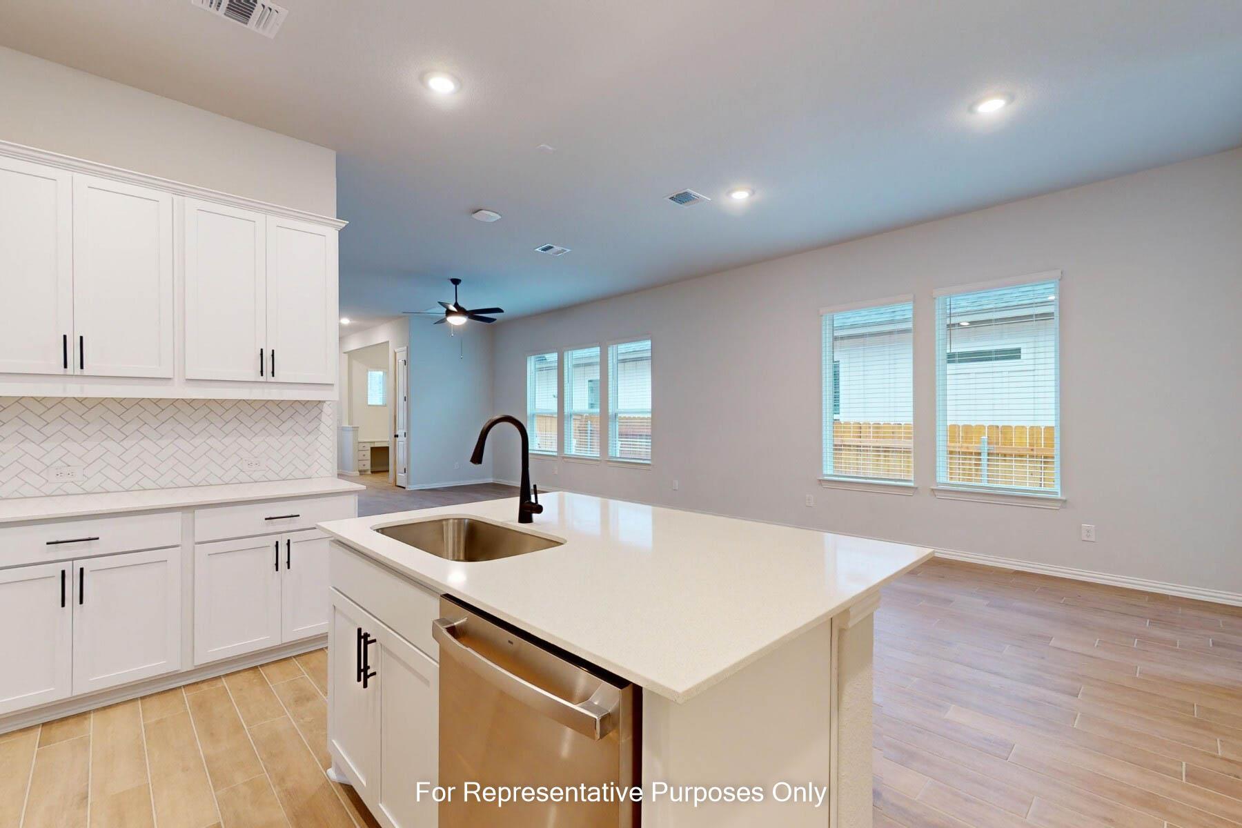 226 Grayson Elm Pass, Dripping Springs, TX 78620