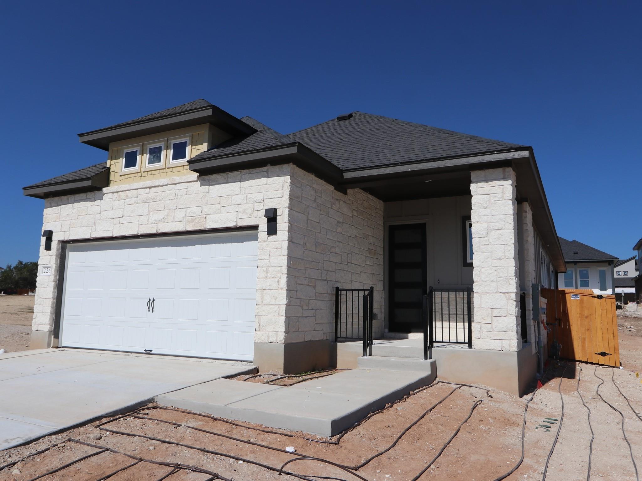 226 Grayson Elm Pass, Dripping Springs, TX 78620