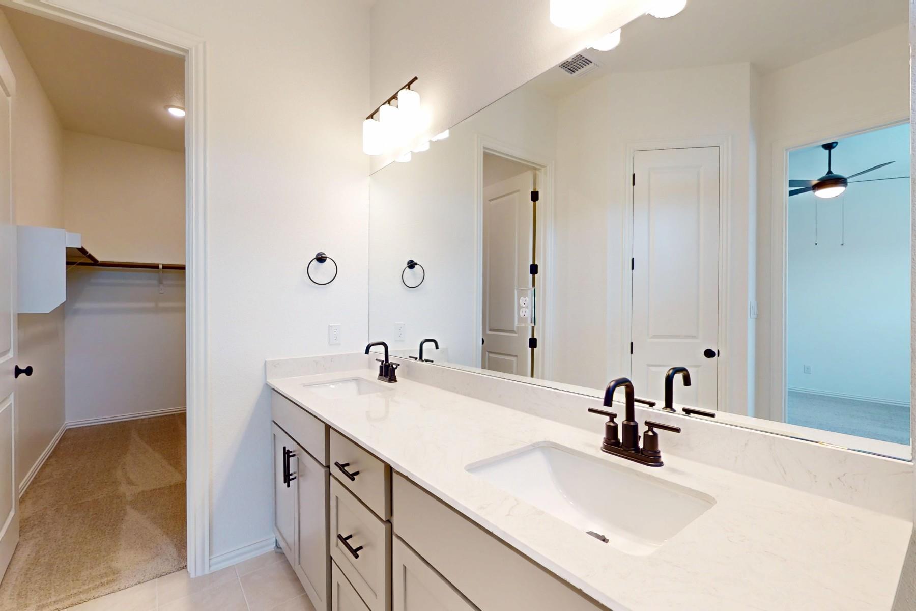 226 Grayson Elm Pass, Dripping Springs, TX 78620