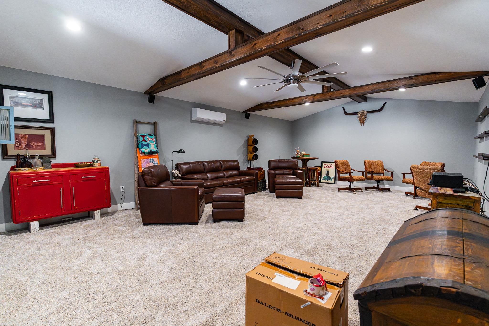 258 Private Road 2006, Schulenburg, TX 78956