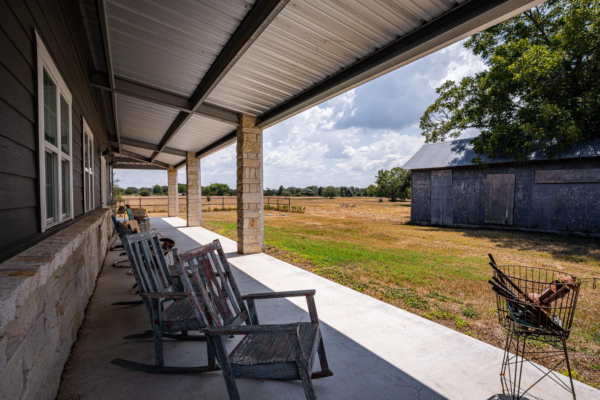 258 Private Road 2006, Schulenburg, TX 78956