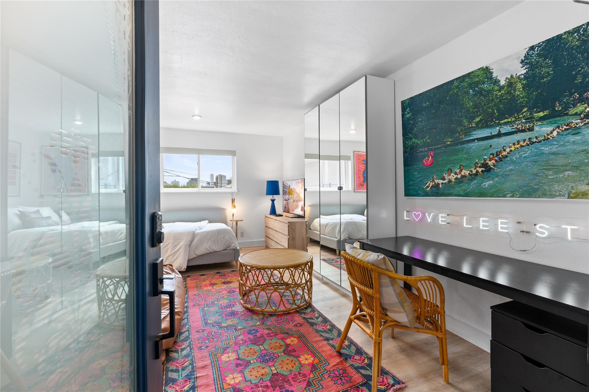 1111 W 10th St # 206, Austin, TX 78703