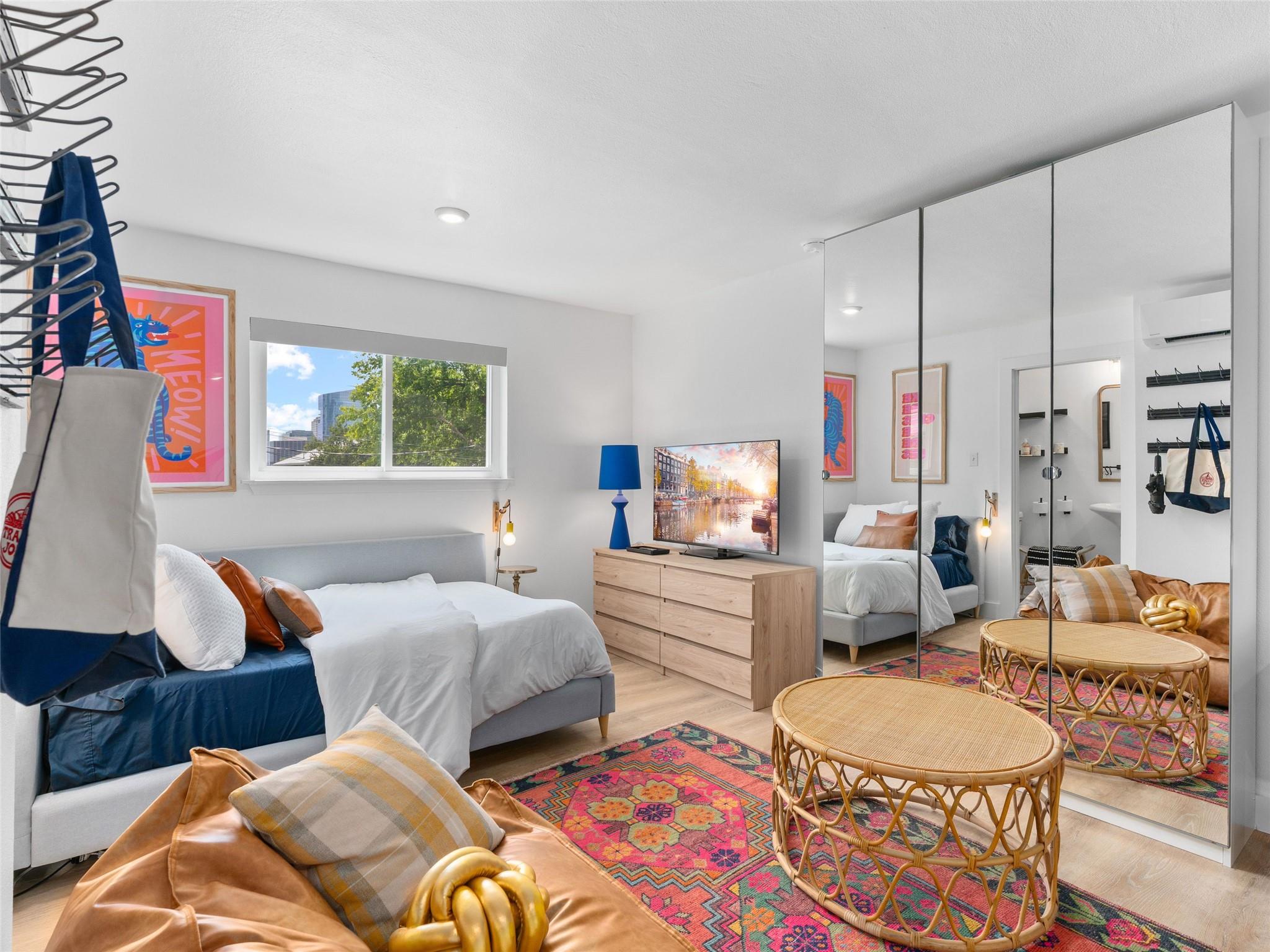 1111 W 10th St # 206, Austin, TX 78703