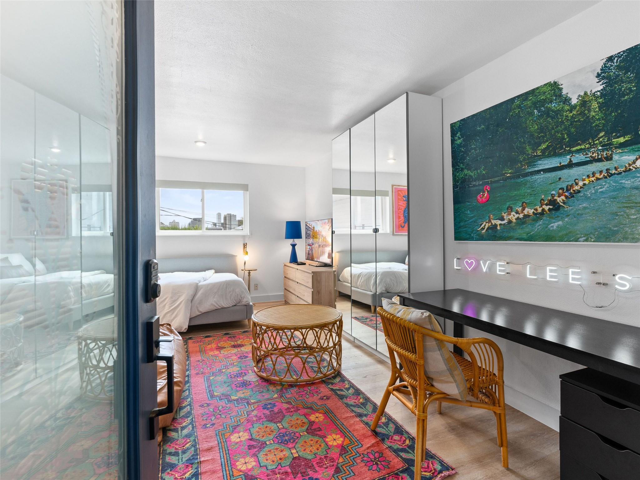 1111 W 10th St # 206, Austin, TX 78703