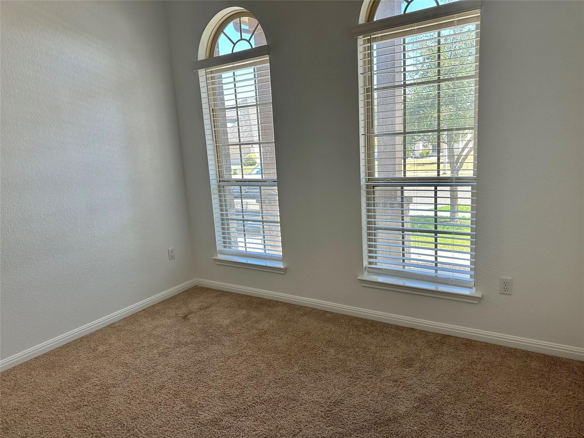 917 Canvasback Creek Dr, Leander, TX 78641