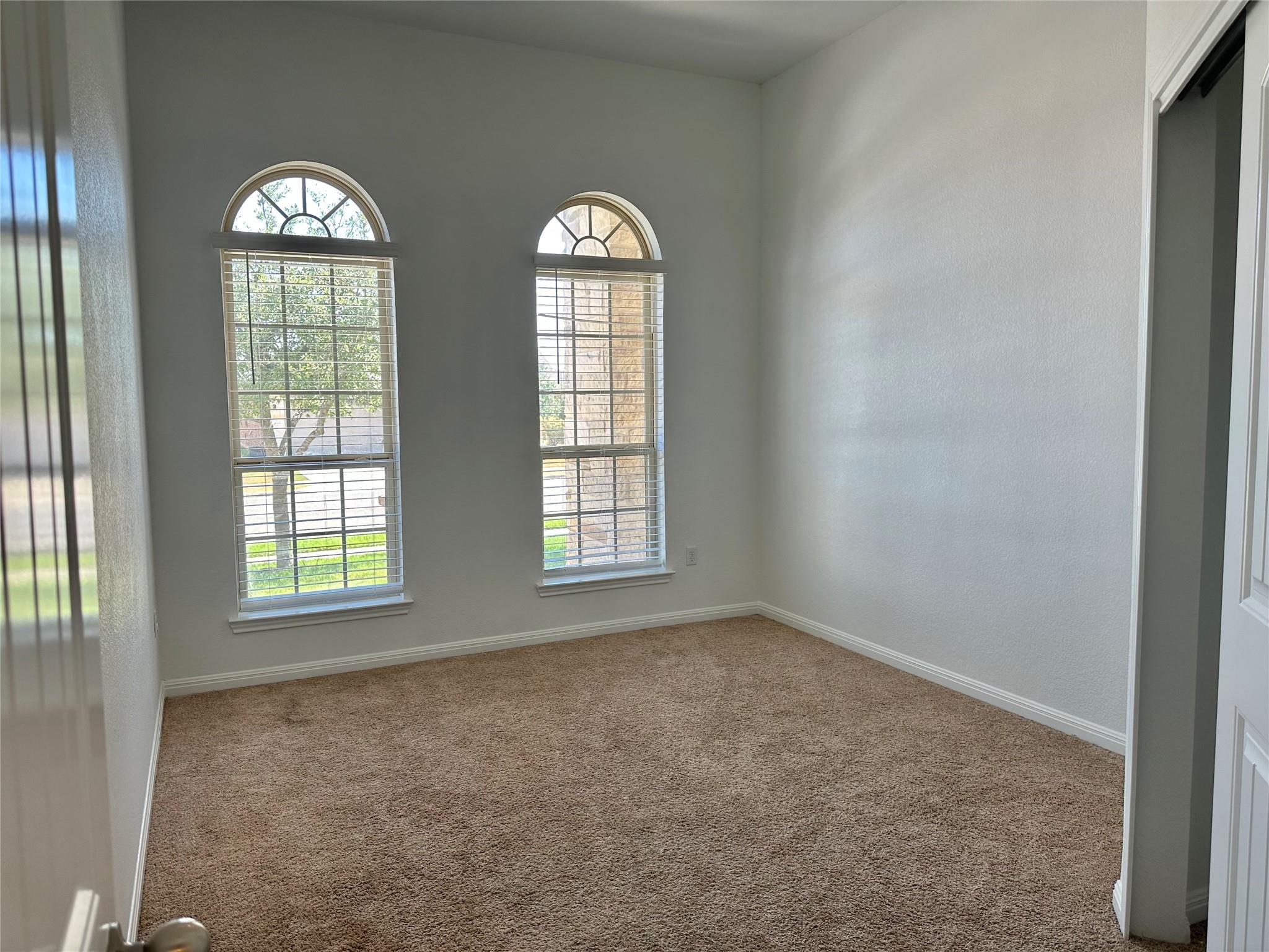 917 Canvasback Creek Dr, Leander, TX 78641