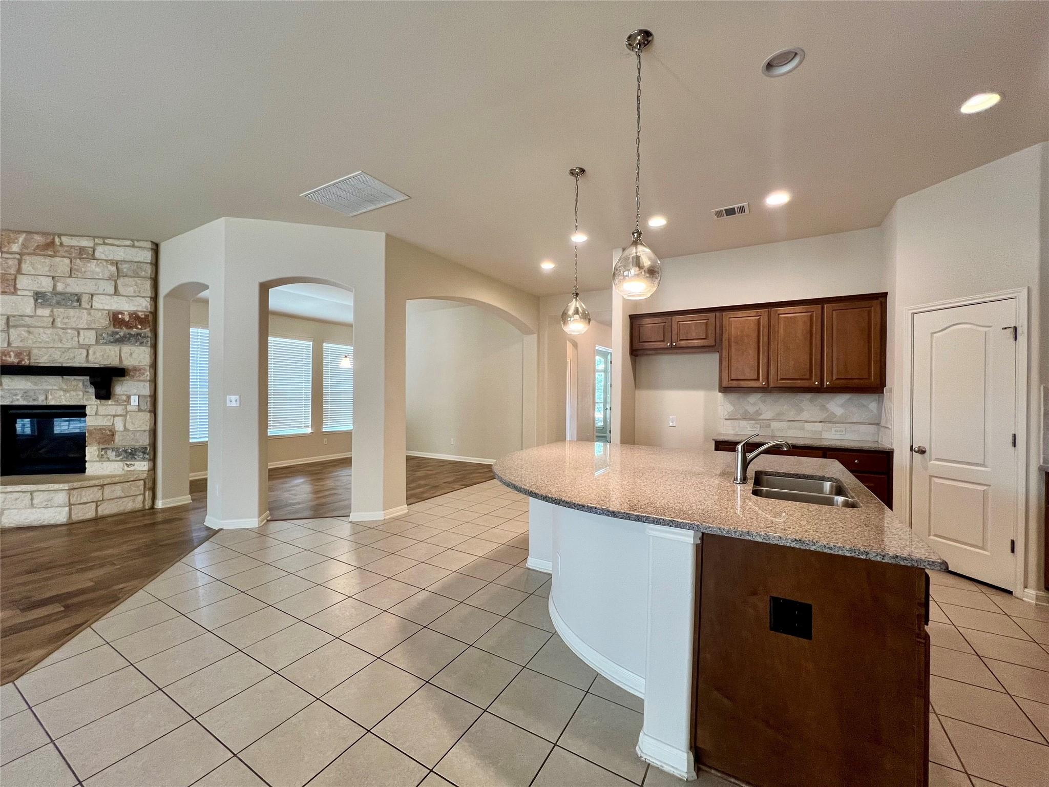 2644 Hilltop Divide Ln, Leander, TX 78641