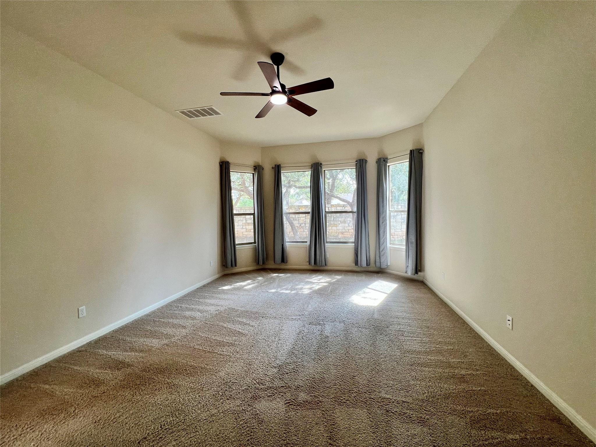 2644 Hilltop Divide Ln, Leander, TX 78641