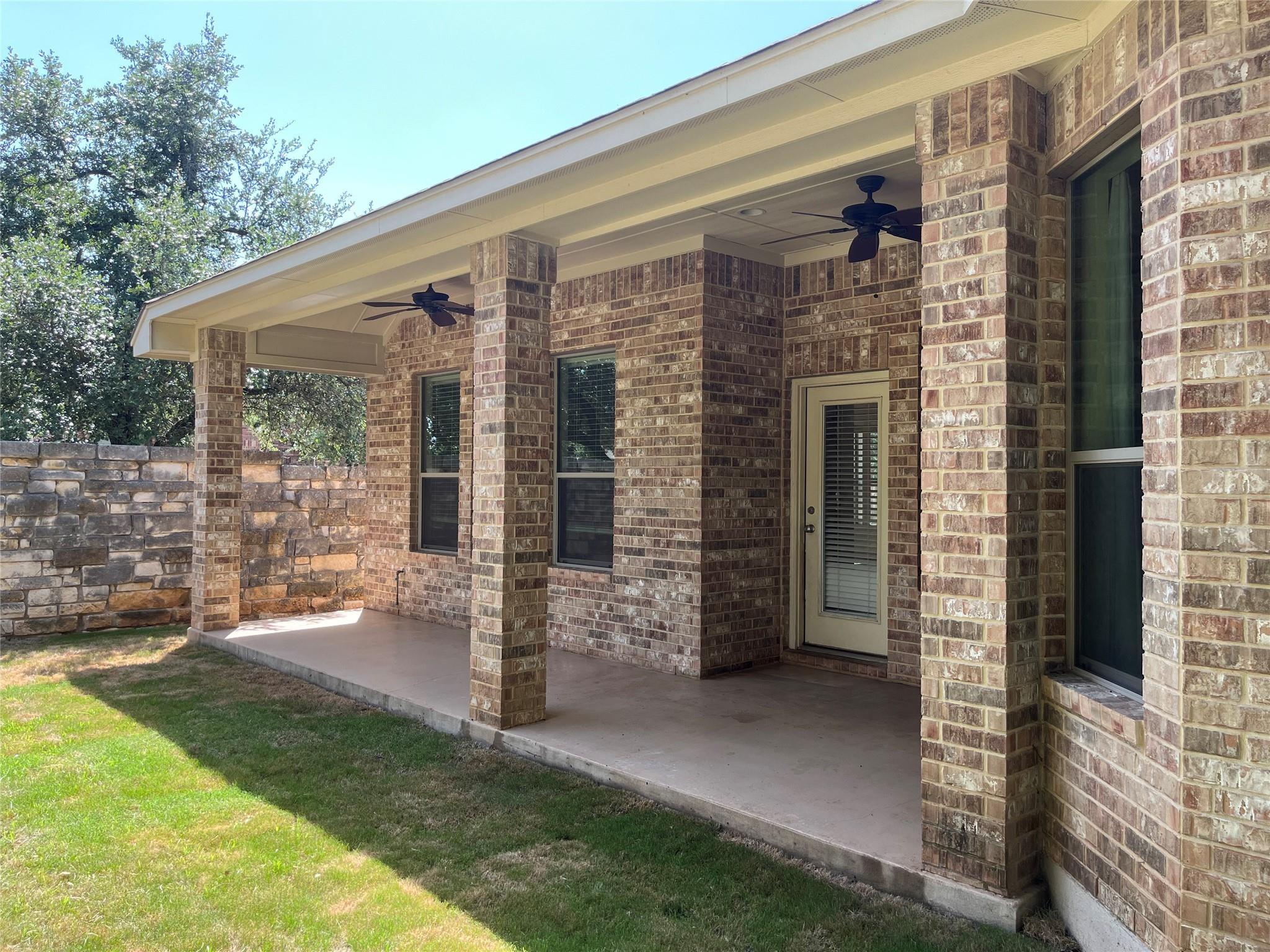 2644 Hilltop Divide Ln, Leander, TX 78641