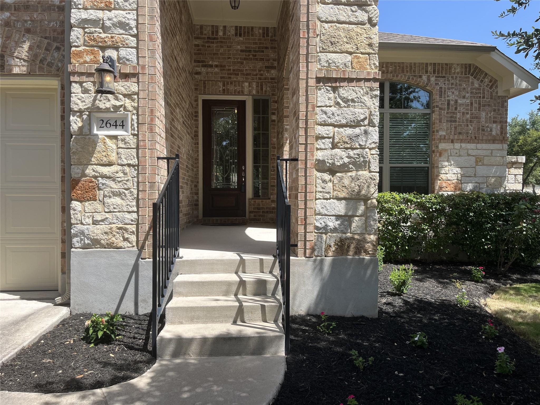 2644 Hilltop Divide Ln, Leander, TX 78641