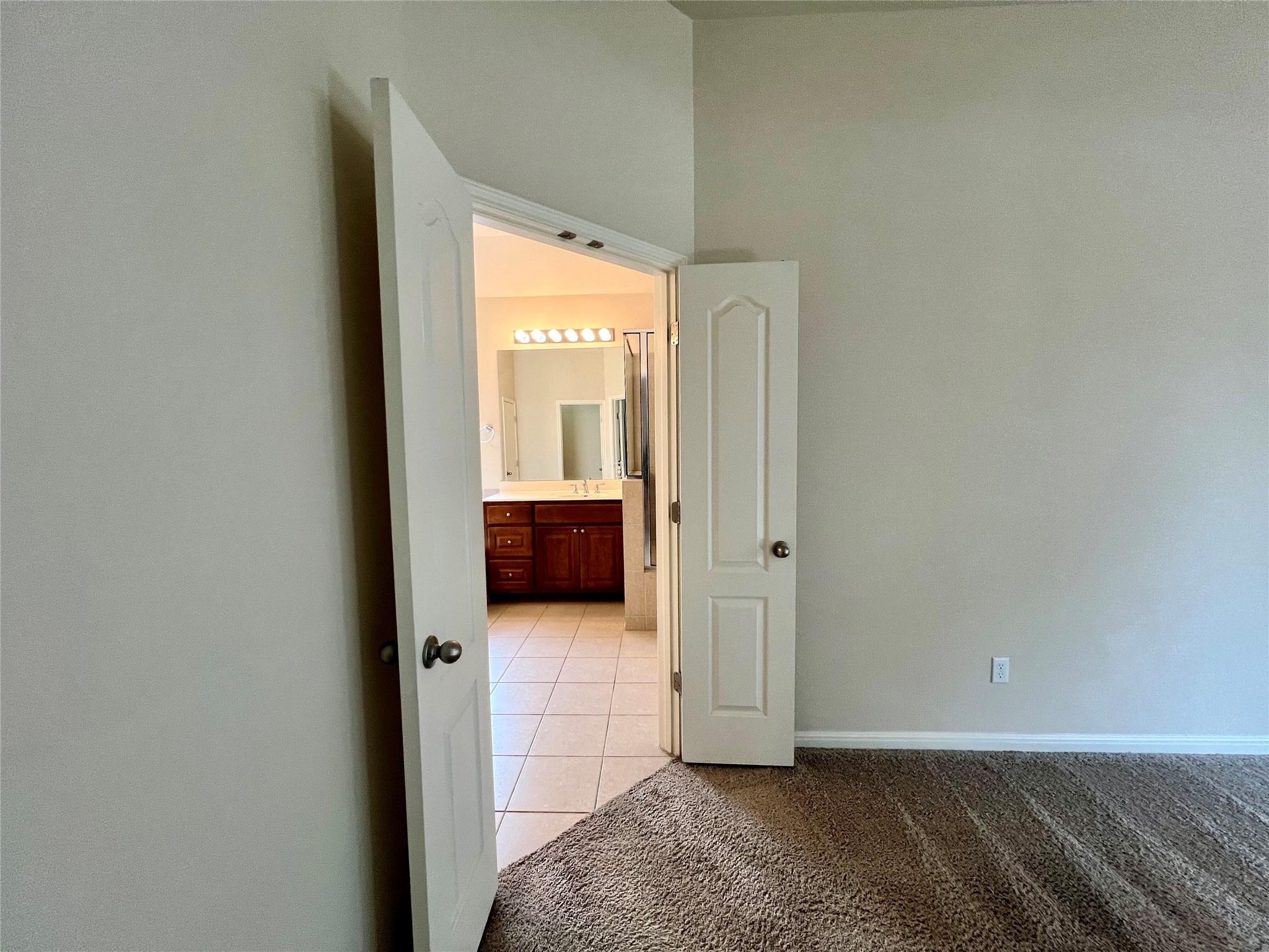 2644 Hilltop Divide Ln, Leander, TX 78641