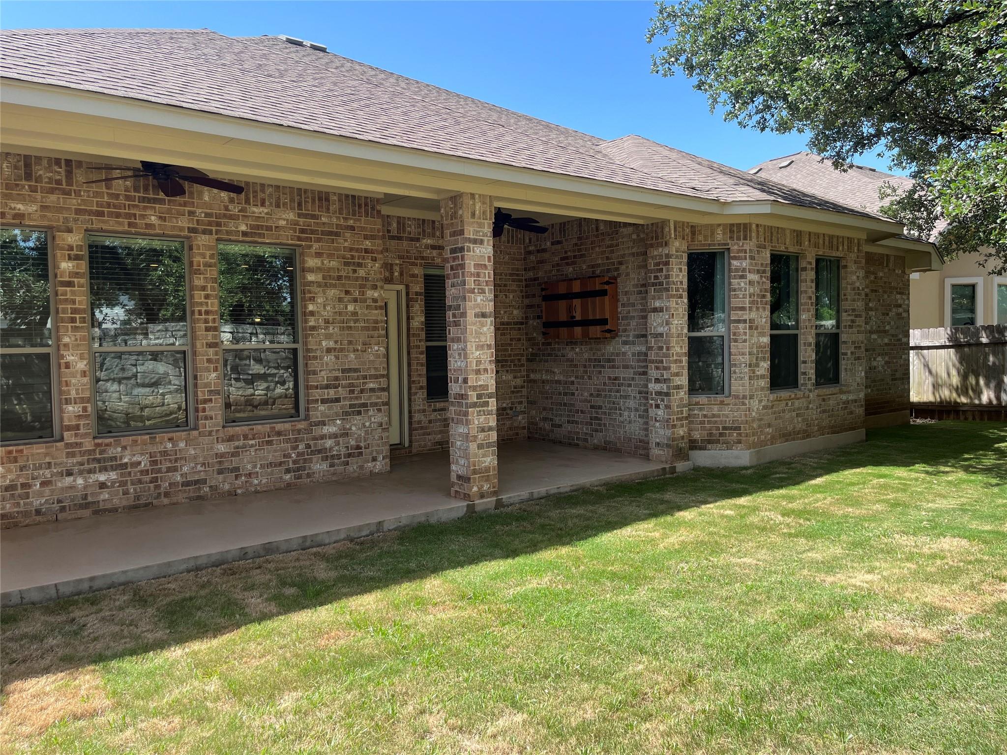 2644 Hilltop Divide Ln, Leander, TX 78641