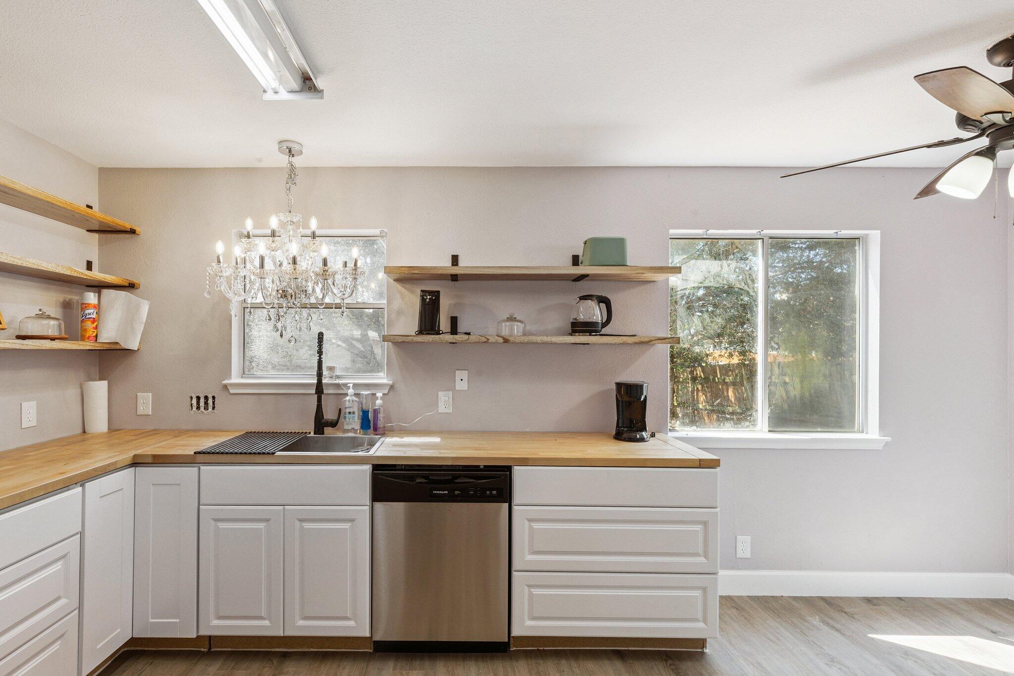 11717 Railton Dr, Del Valle, TX 78617