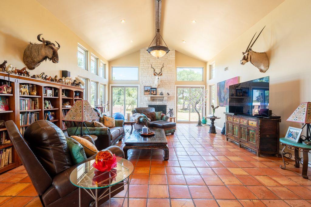 3550 County Road 245, Florence, TX 76527