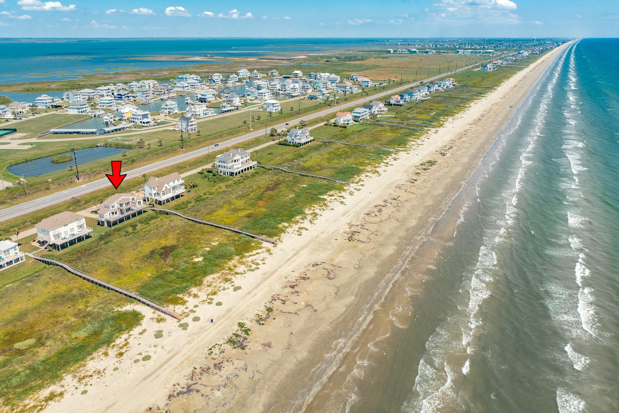 20911 W Sand Hill Dr, Galveston, TX 77554