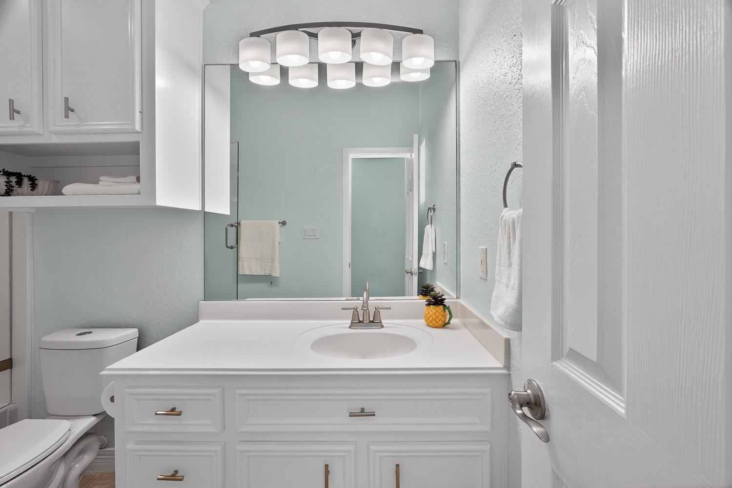 20911 W Sand Hill Dr, Galveston, TX 77554