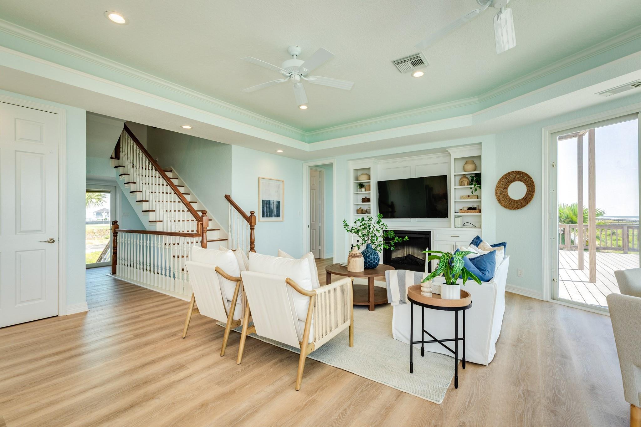 20911 W Sand Hill Dr, Galveston, TX 77554