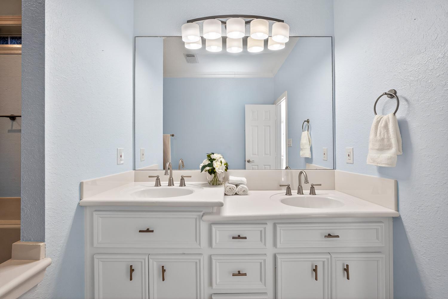 20911 W Sand Hill Dr, Galveston, TX 77554