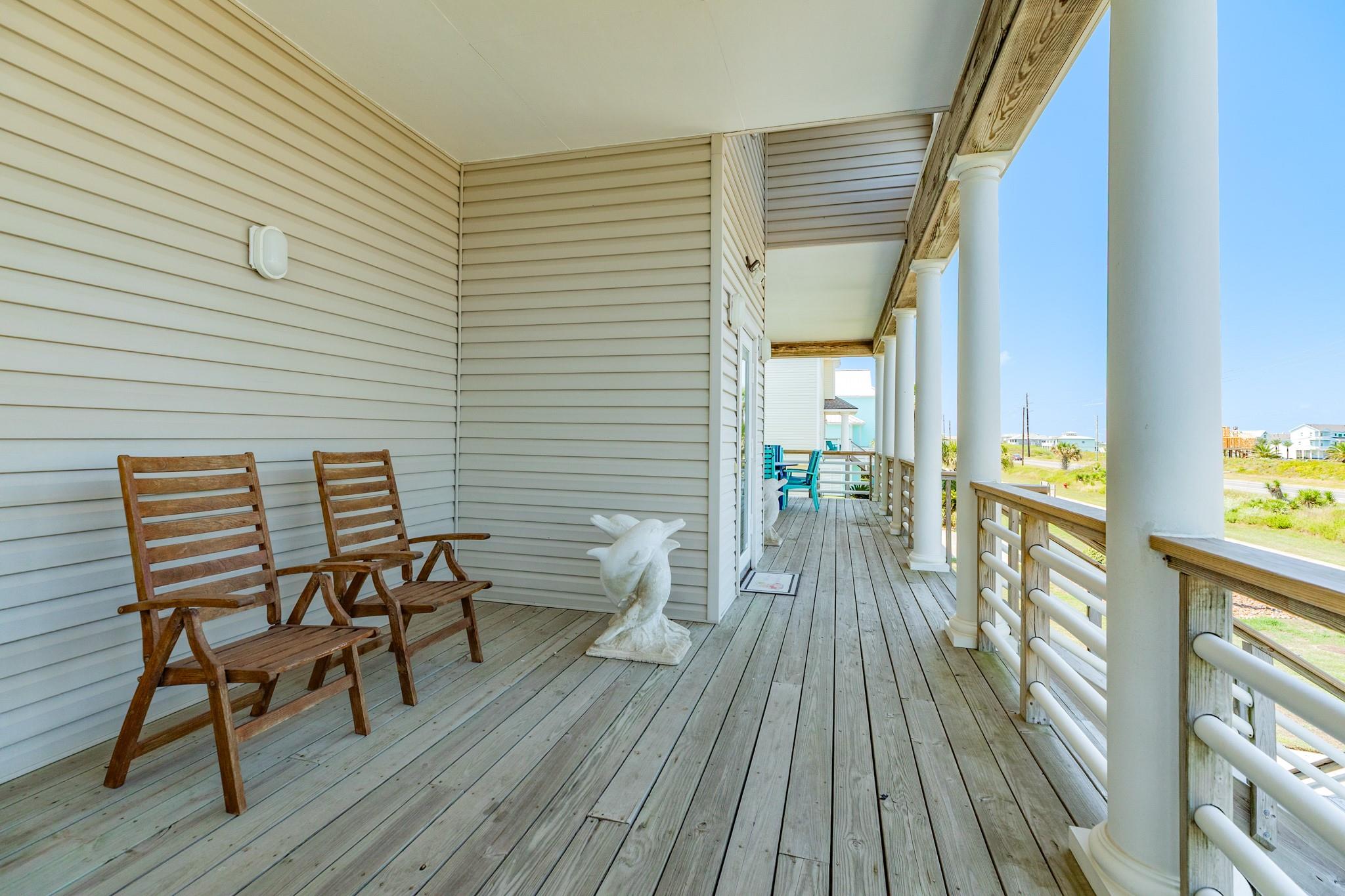 20911 W Sand Hill Dr, Galveston, TX 77554